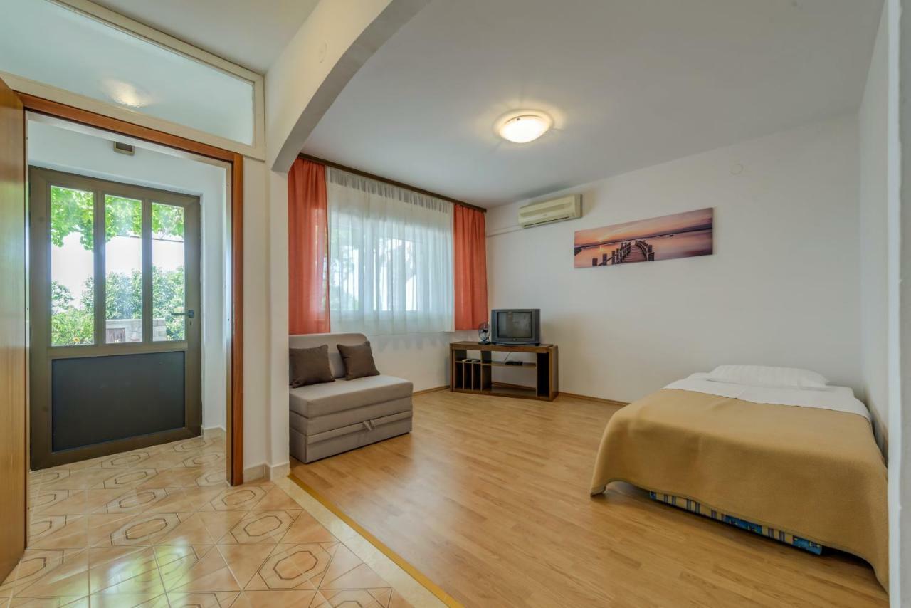 Apartment Luce Podstrana Exterior foto